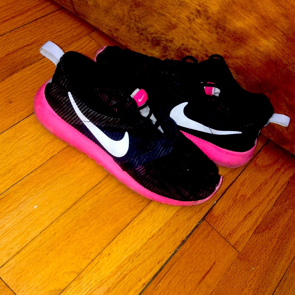 nike roche shoes special edition